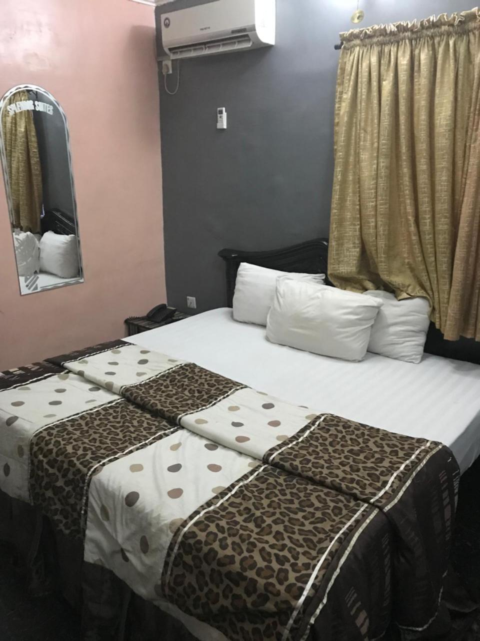 Trendor Hotel Ікеджа Екстер'єр фото